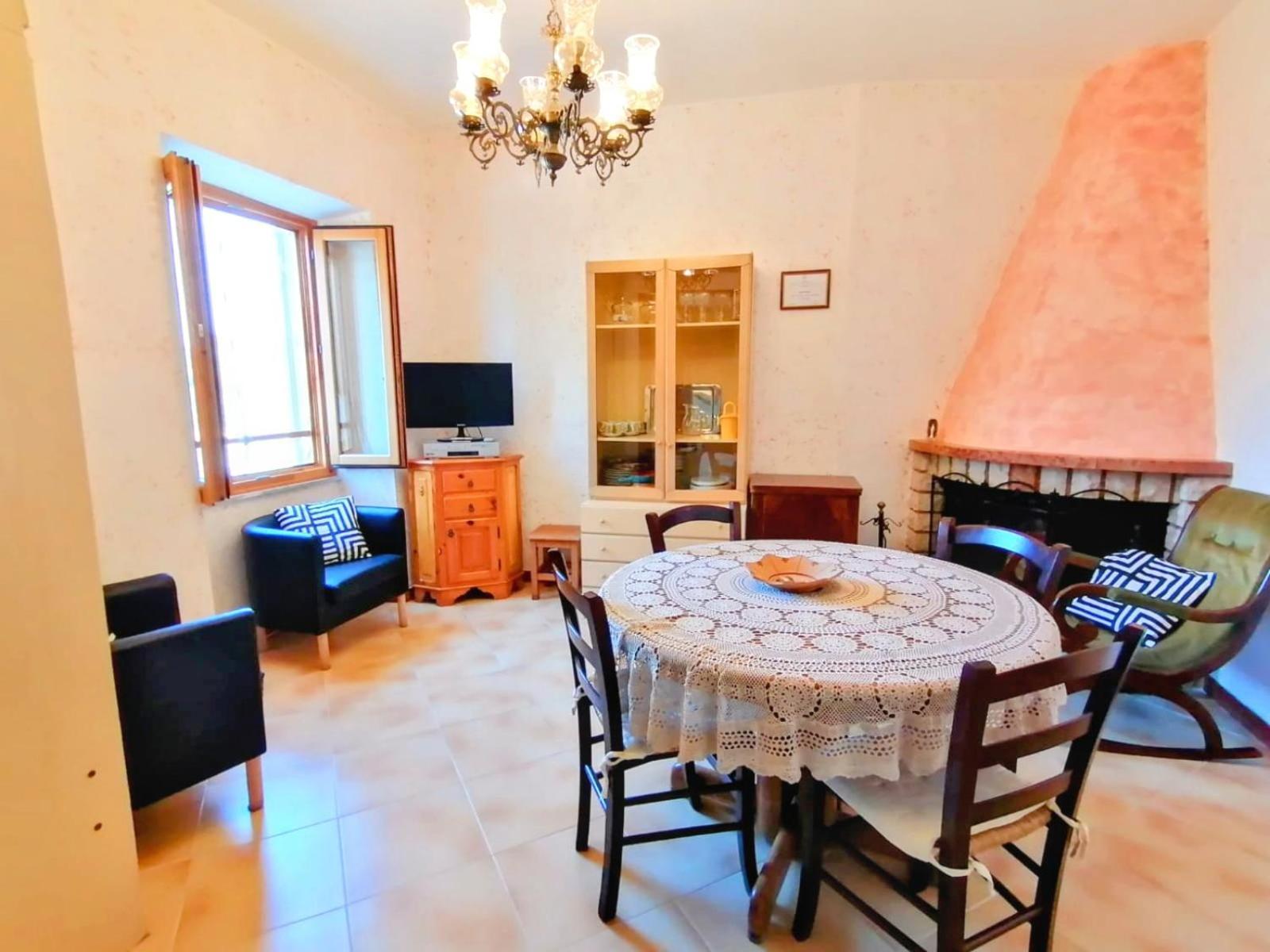 La Casa In Piazza Daire Toffia Dış mekan fotoğraf