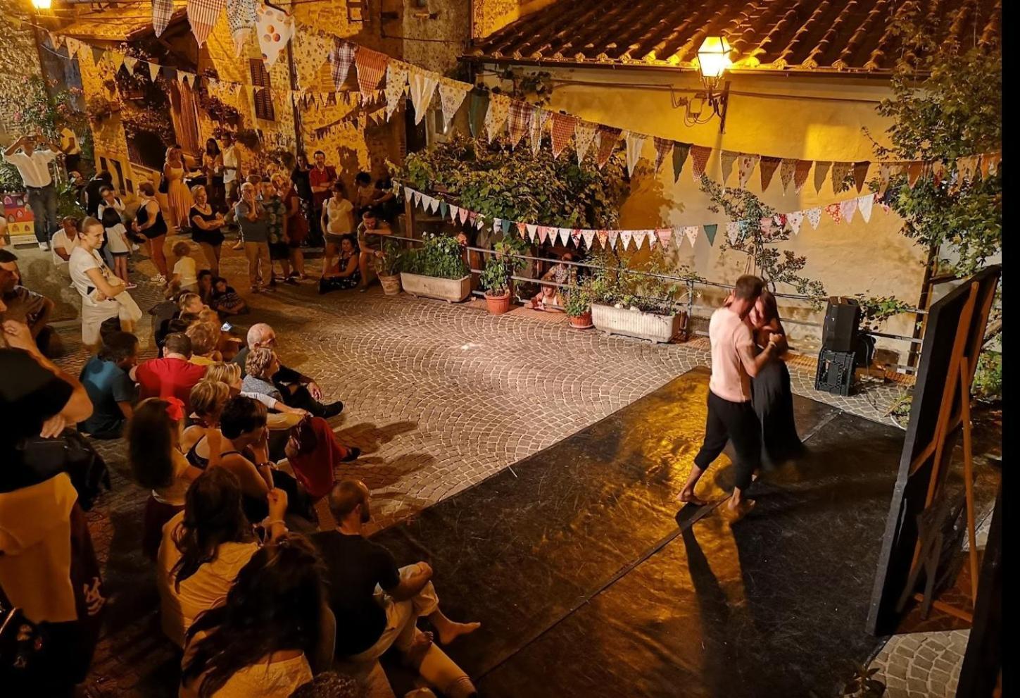 La Casa In Piazza Daire Toffia Dış mekan fotoğraf
